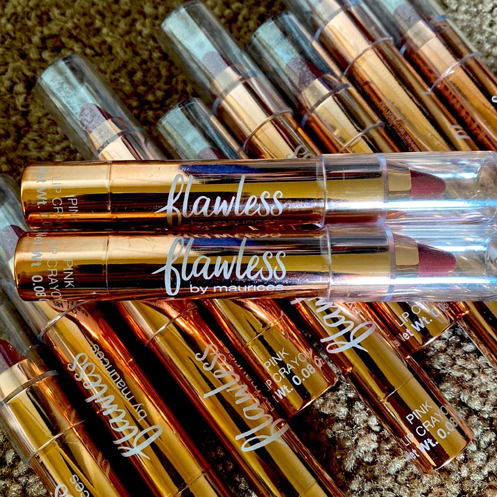 💄Maurices Flawless Collection Lip Crayon💄
